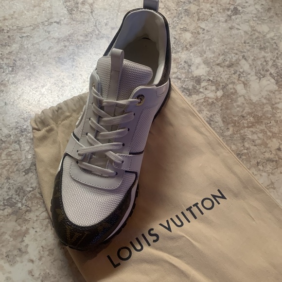 Louis Vuitton sneakers - Picture 7 of 8